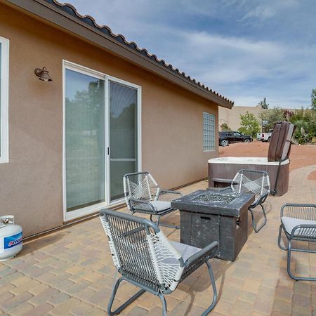 Red Rock Dog-Friendly Home Near Hiking Trails! セドナ エクステリア 写真