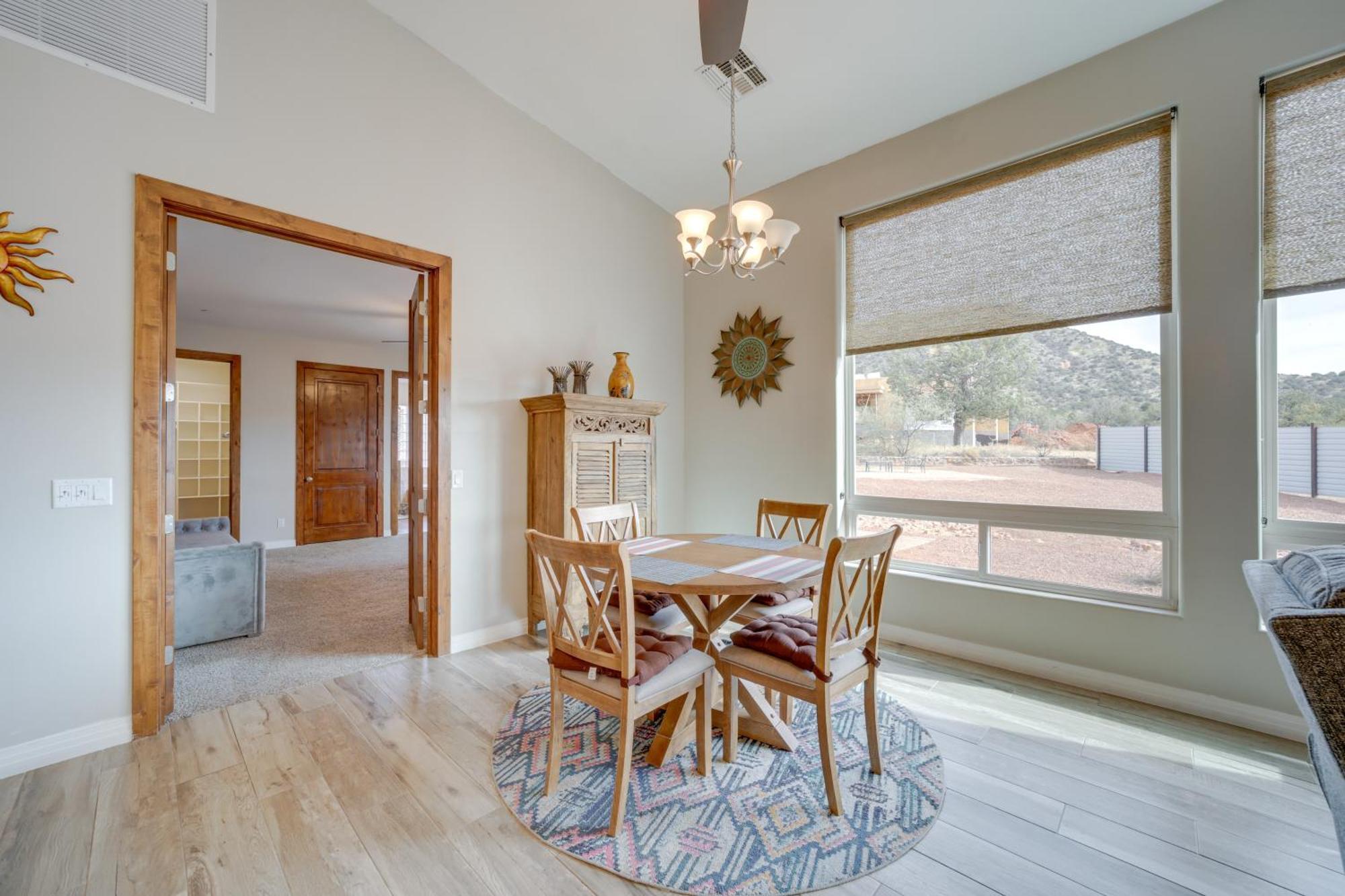 Red Rock Dog-Friendly Home Near Hiking Trails! セドナ エクステリア 写真