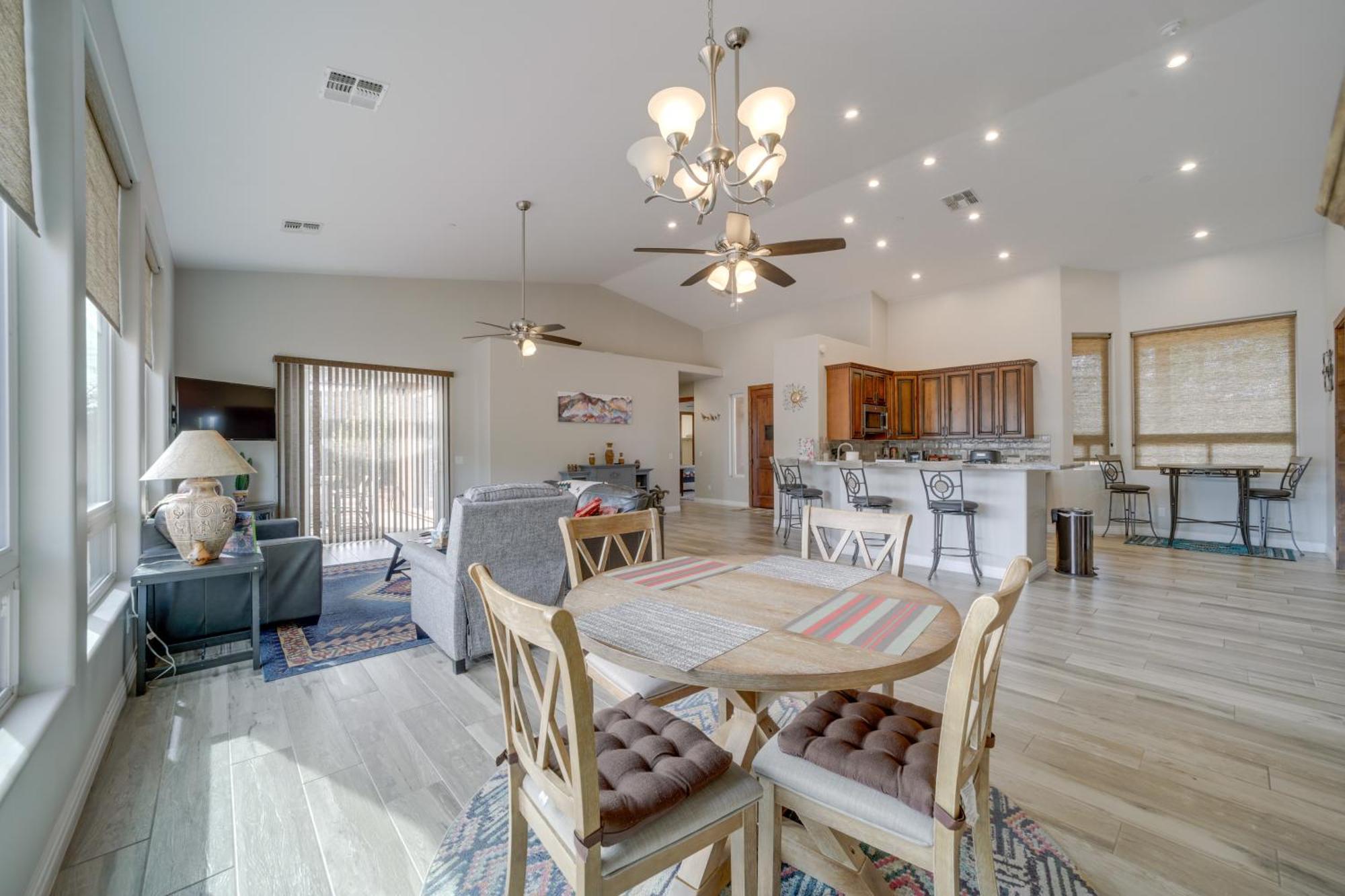 Red Rock Dog-Friendly Home Near Hiking Trails! セドナ エクステリア 写真