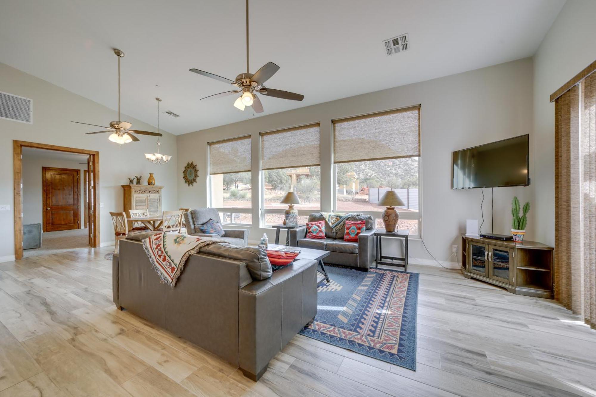 Red Rock Dog-Friendly Home Near Hiking Trails! セドナ エクステリア 写真