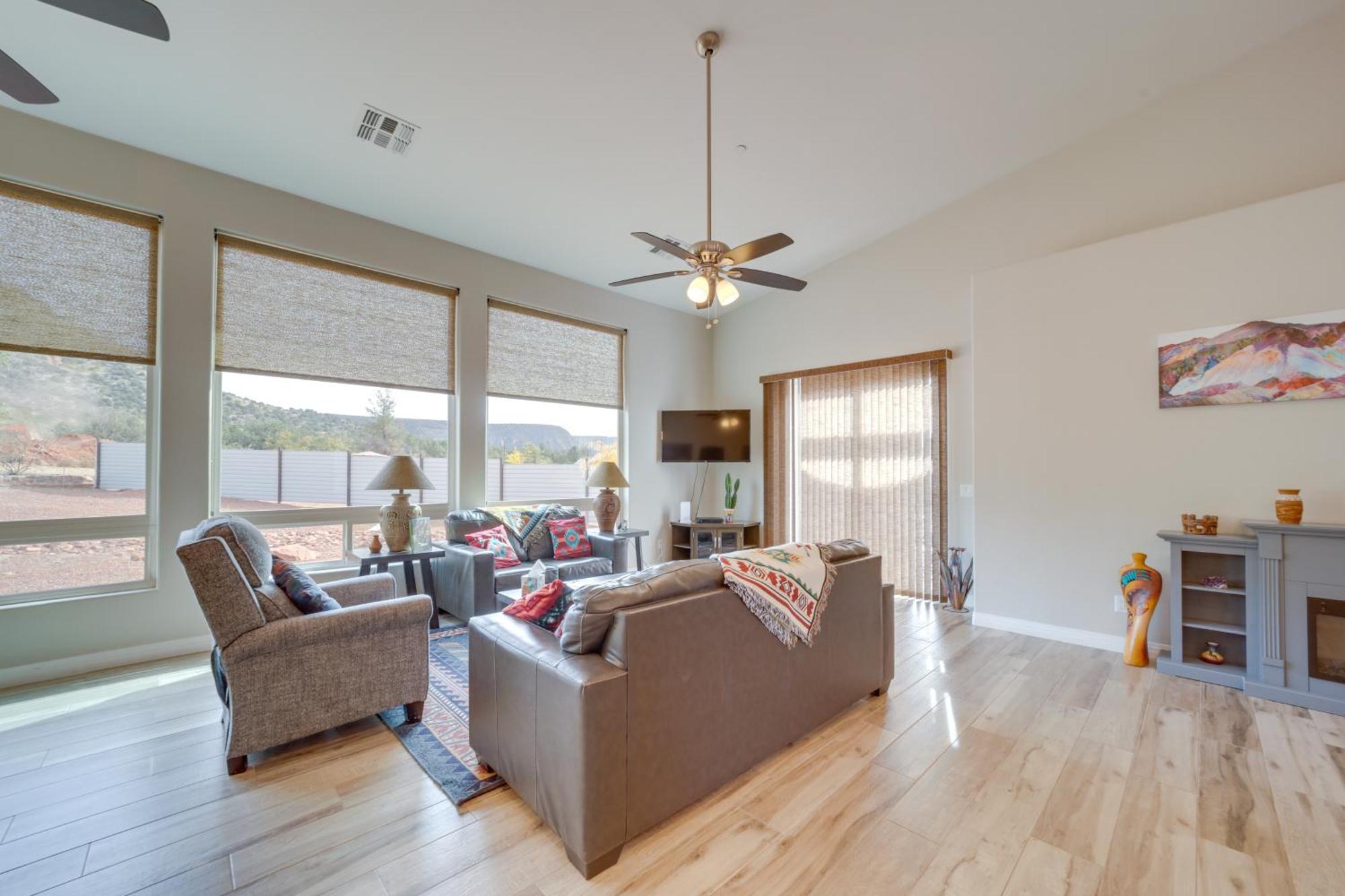 Red Rock Dog-Friendly Home Near Hiking Trails! セドナ エクステリア 写真
